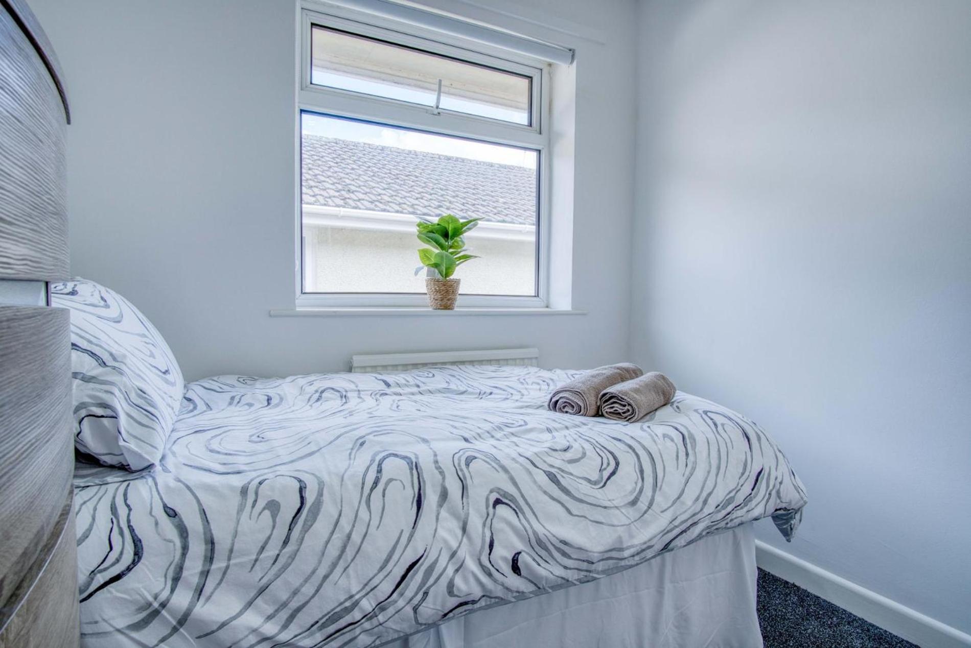 Cefn Road - 3 Bedroom - Glais Holiday home Swansea