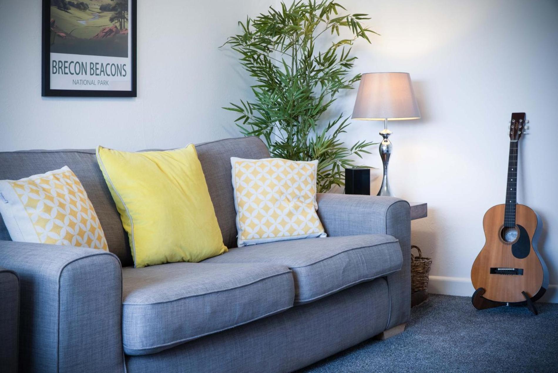 Cefn Road - 3 Bedroom - Glais Holiday home Swansea