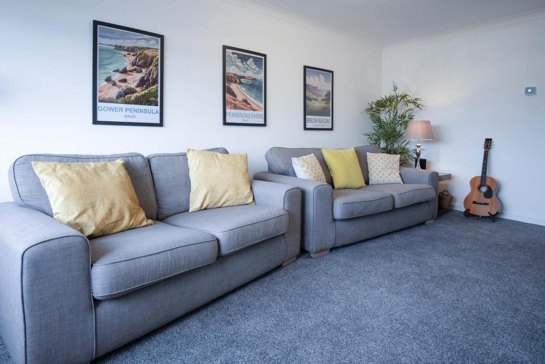 Cefn Road - 3 Bedroom - Glais Holiday home Swansea