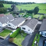 Cefn Road - 3 Bedroom Bungalow - Glais